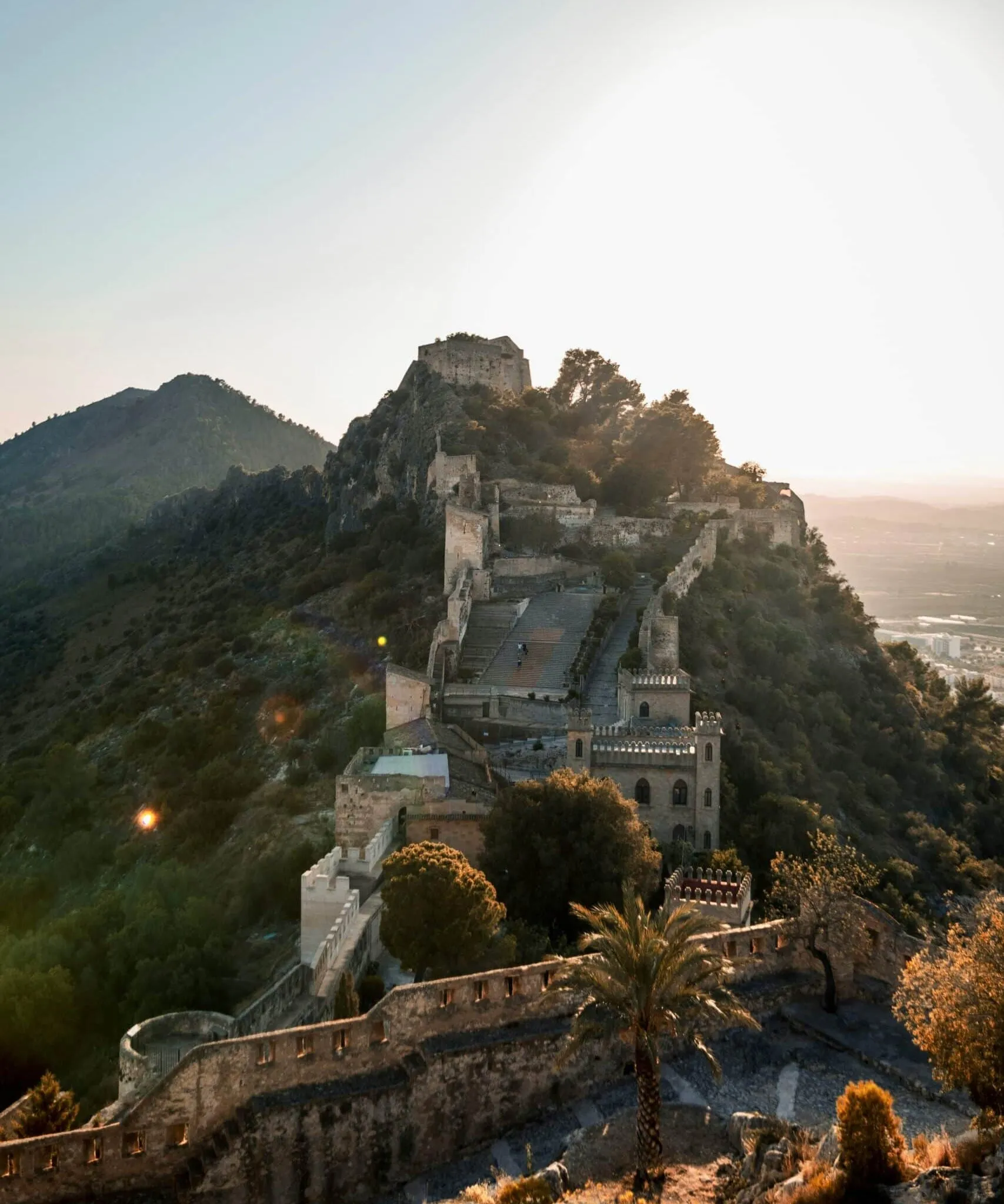 Murallas y torres del castillo de Xàtiva