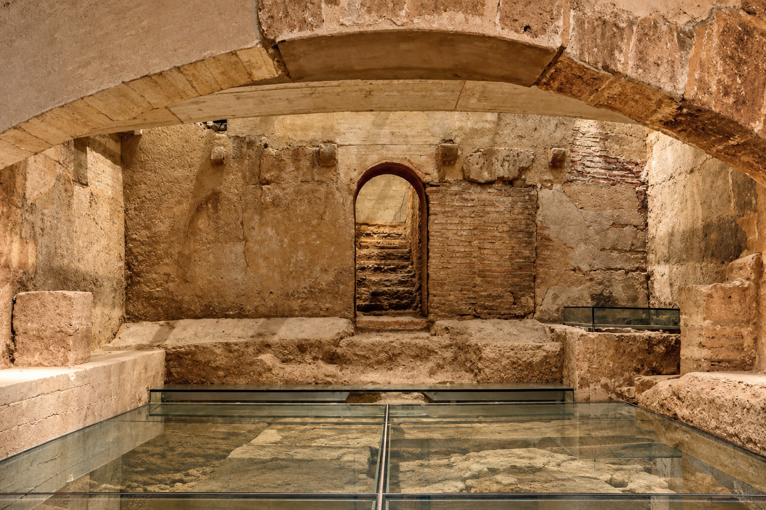 la bodega mas antigua de Valencia por dentro