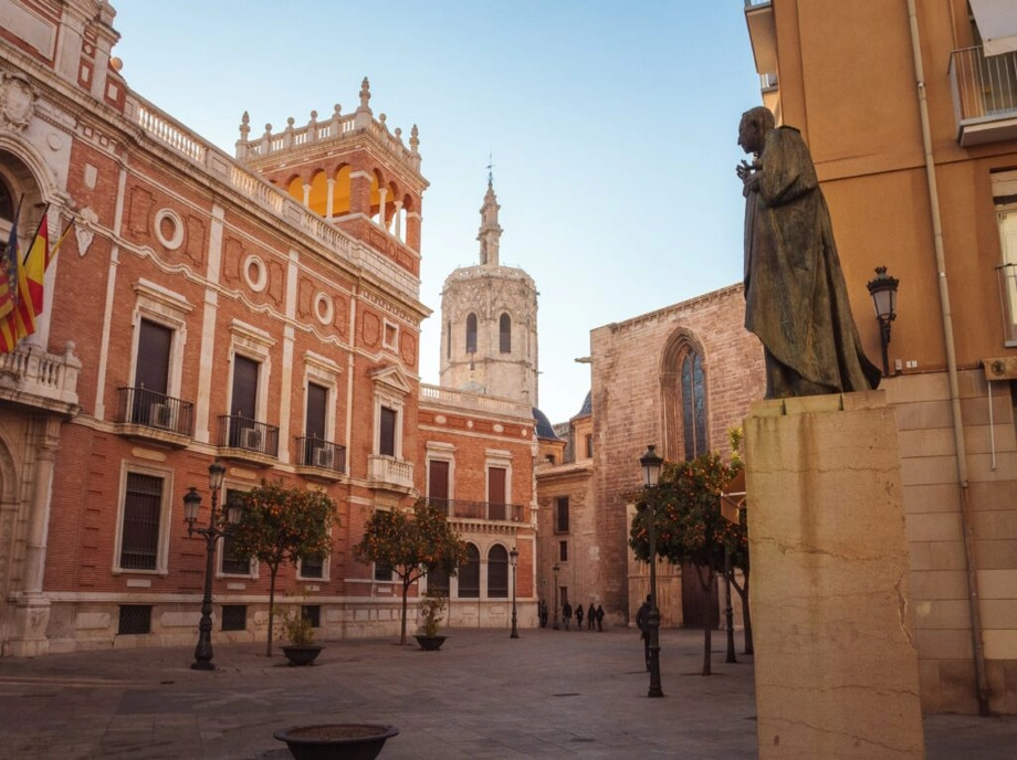 Recorrido por los lugares emblemáticos de Valencia