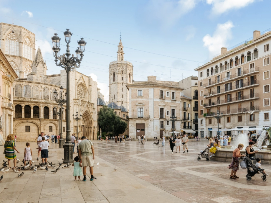 Guía oficial durante el tour de la Valencia medieval