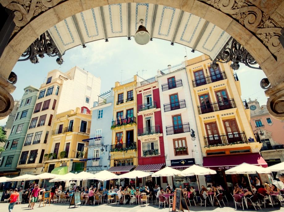 Plaza histórica del centro medieval de Valencia